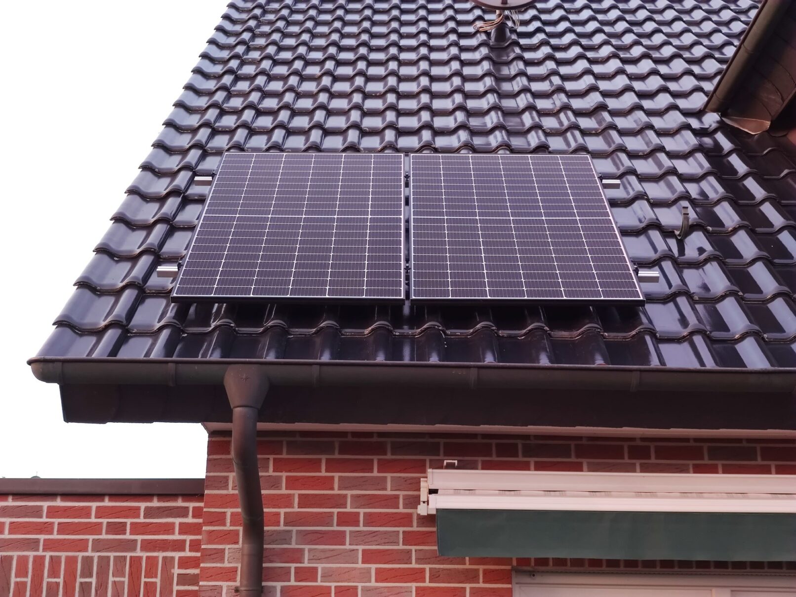 Stecker-Solar auf Dach